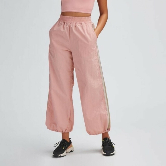 Basin and Range| Wide Leg Pants - Picture 1 of 10